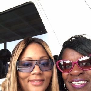 Meet your Posher, Sparkle